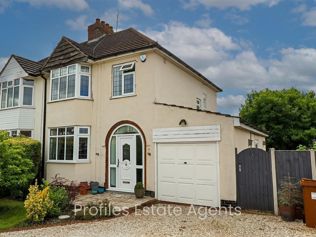 3 bed semidetached house for sale in Stanley Road, Hinckley LE10 Zoopla