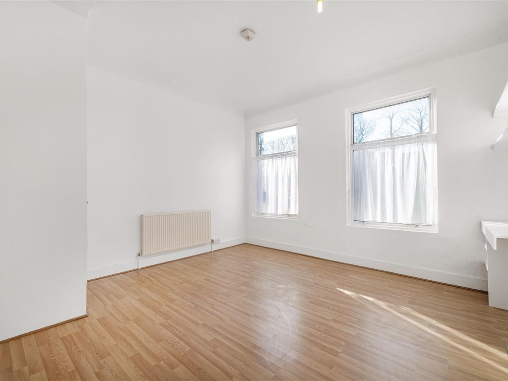 2 bed flat for sale in Norwood High Street, West Norwood SE27, £225,000