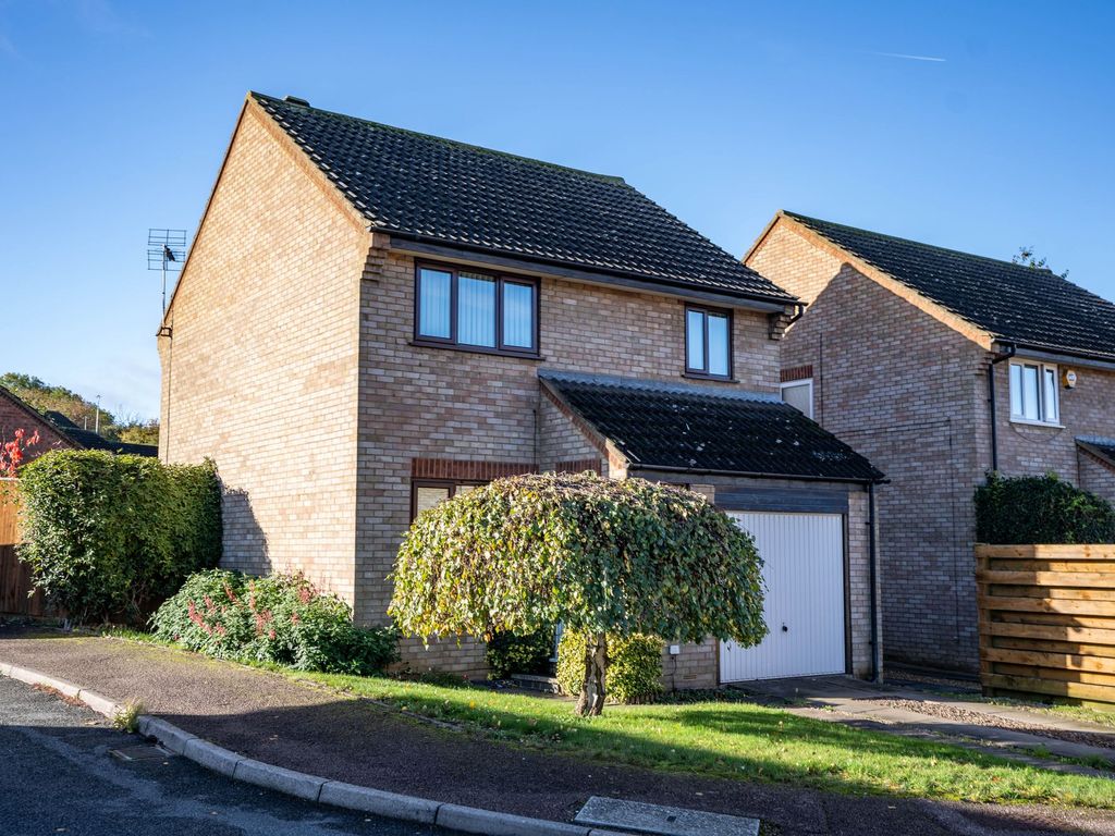 3 bed detached house for sale in The Brambles, Bar Hill CB23, £369,995 Zoopla