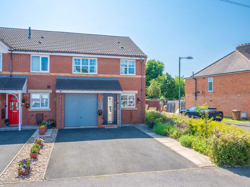 3 bed end terrace house for sale in Stanton Road, Shirley, Solihull B90