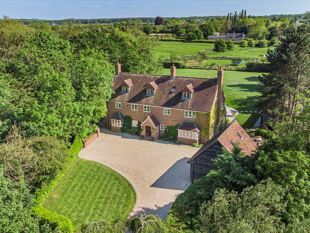 6 bed detached house for sale in Duck Lane, Ludgershall