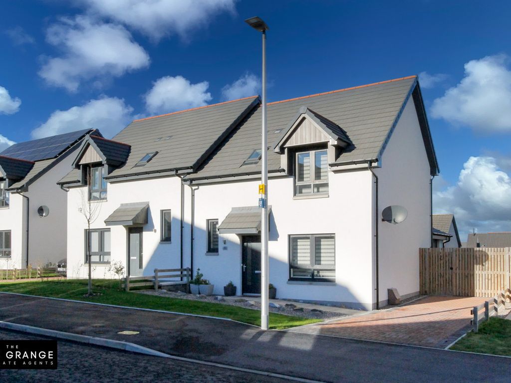 3 bed semidetached house for sale in Seafield Circle, Buckie AB56, £
