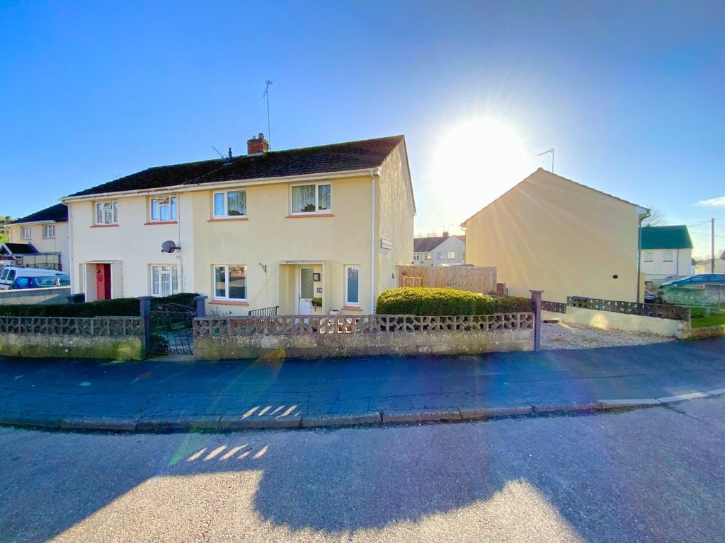 3 bed semidetached house for sale in Zephyr Crescent, Barnstaple EX32