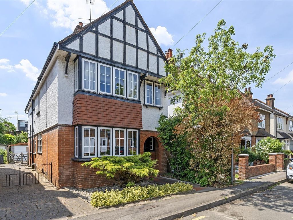 3 bed detached house for sale in Glenbuck Road, Surbiton KT6 Zoopla
