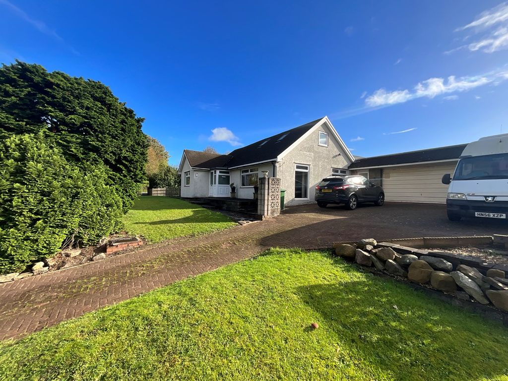 3 bed detached bungalow for sale in Edlogan Way, Croesyceiliog, Cwmbran