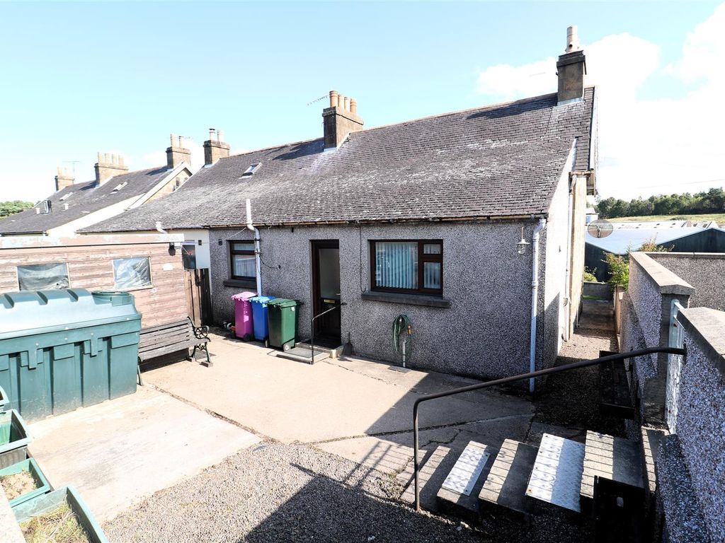 3 bed semidetached house for sale in 29 Glenlossie Road, Thomshill