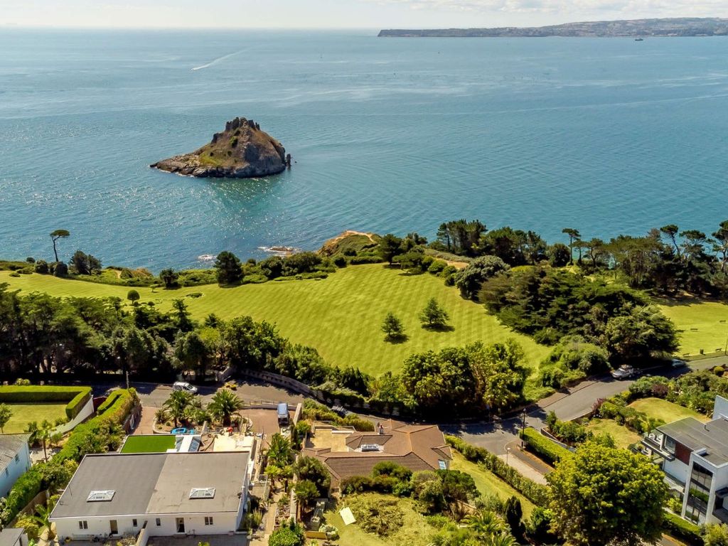 Thatcher Avenue, Torquay, Devon TQ1  