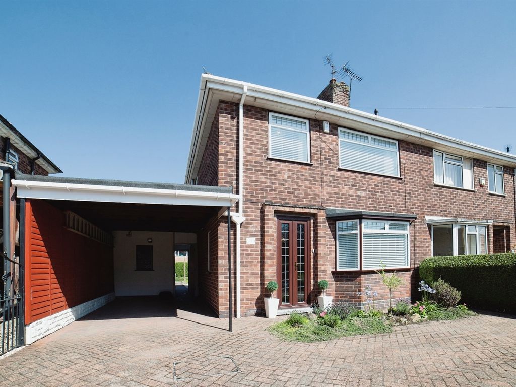 3 bed semidetached house for sale in Priory Avenue, KirkbyInAshfield