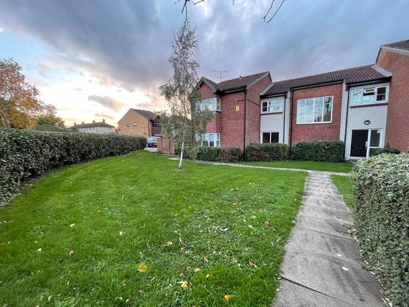 Clarkes Drive Uxbridge UB8  