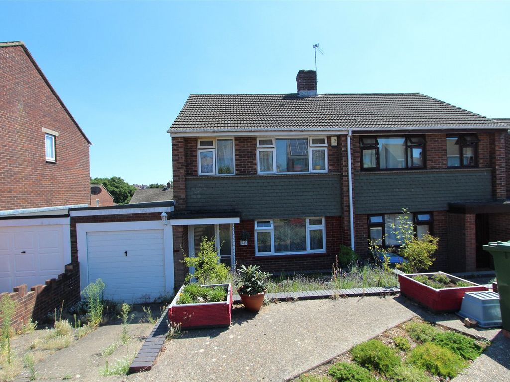 3 bed semidetached house for sale in Effingham Gardens, Southampton