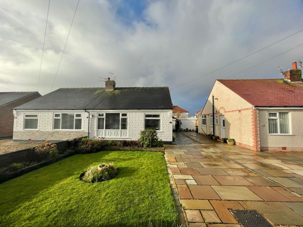 2 bed bungalow for sale in Ringway, Cleveleys FY5, £165,000 Zoopla