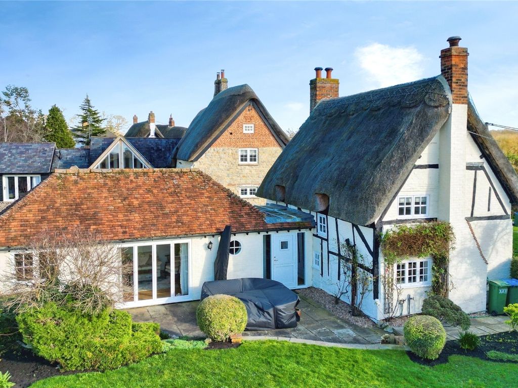 3 bed detached house for sale in Old End, Padbury, Buckingham