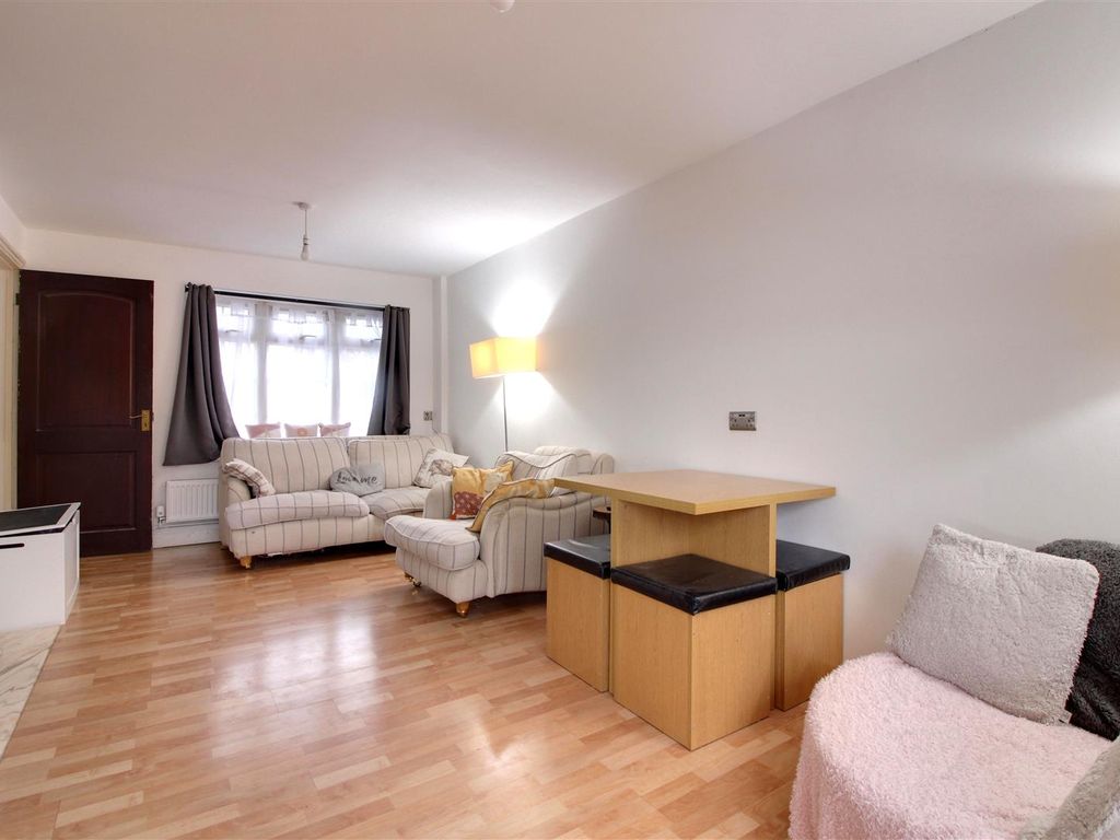 3 bed end terrace house for sale in Longcroft Drive, Waltham Cross EN8