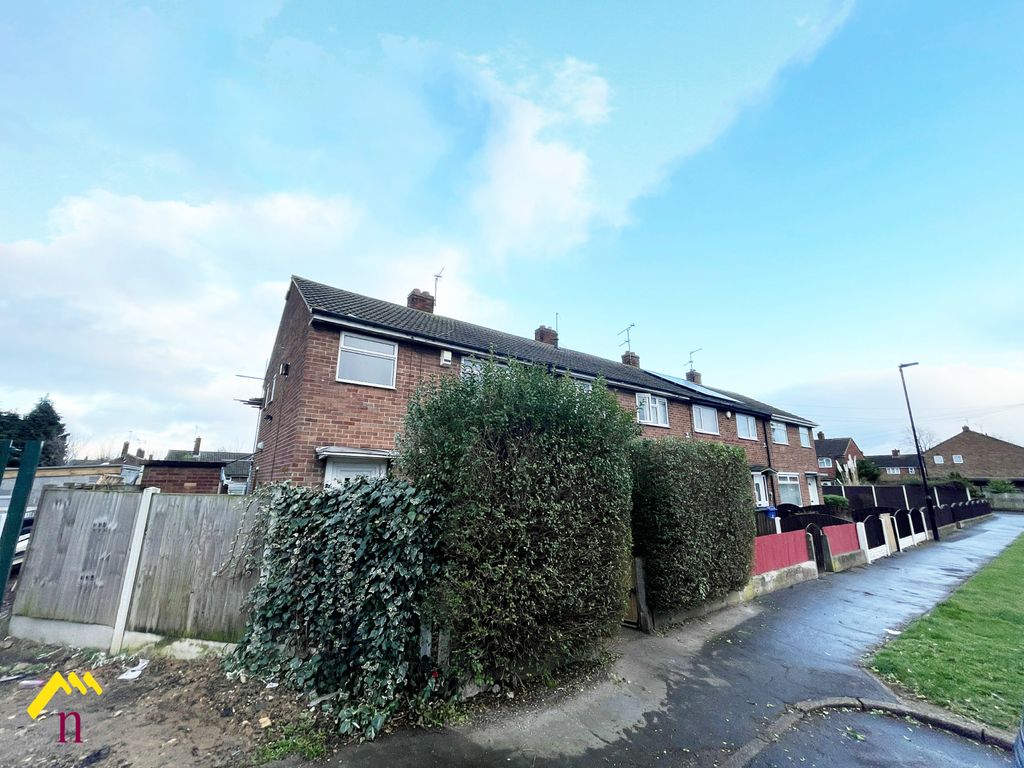 3 bed terraced house for sale in St Edwins Close, Dunscroft, Doncaster