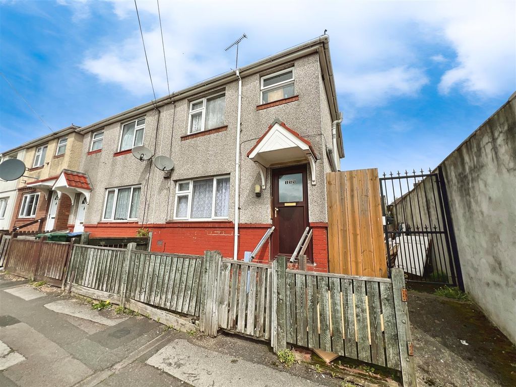 3 bed semidetached house for sale in Harnall Lane East, Hillfields