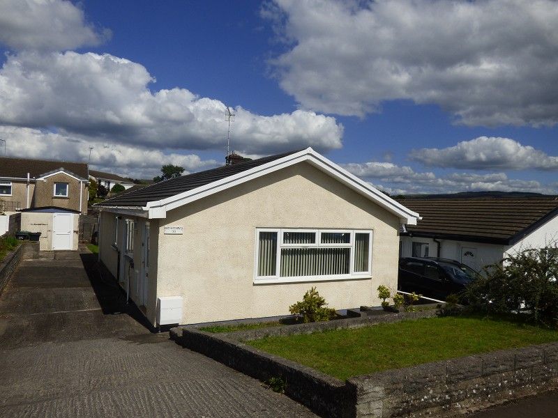 3 bed bungalow for sale in Stratton Way, Cwrt Herbert, Neath . SA10