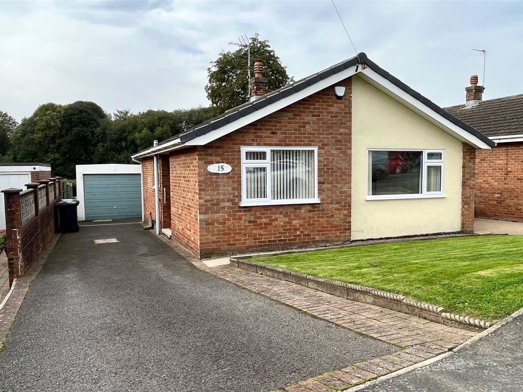 2 bed bungalow for sale in Ladywood Avenue, Belper, Derbyshire DE56, £