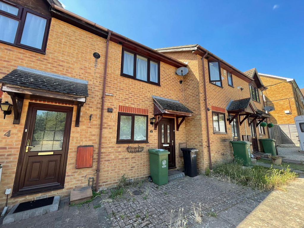 2 bed terraced house to rent in Glebefield Gardens, Cosham, Portsmouth