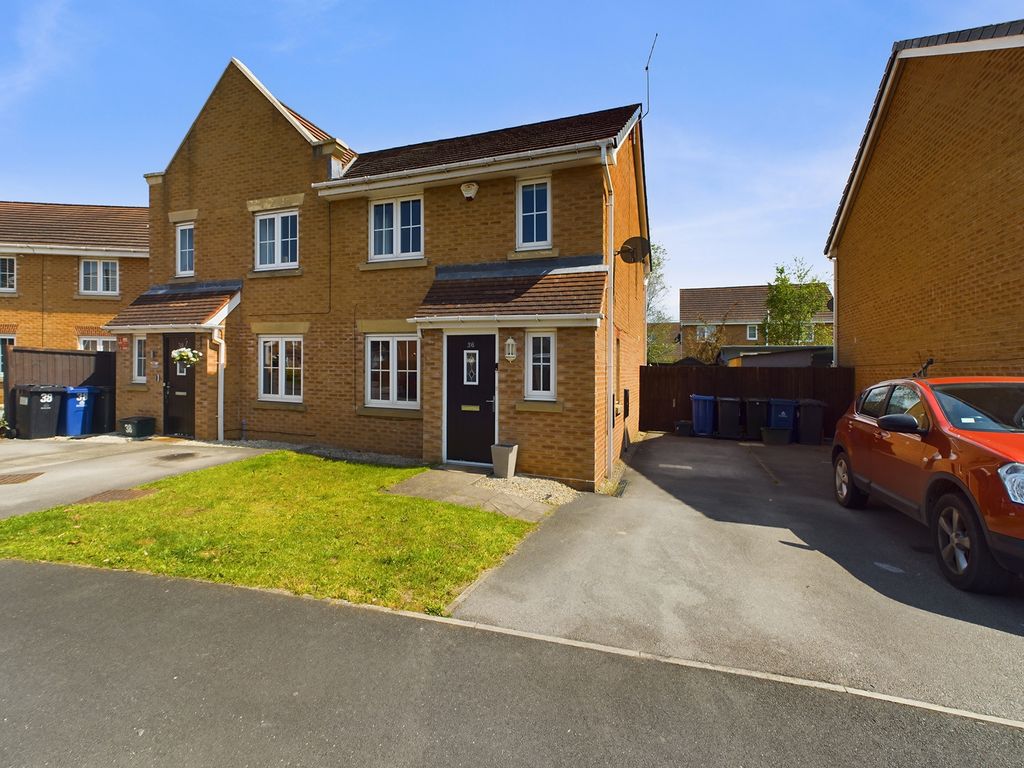 3 bed semidetached house for sale in Sargeson Road, Armthorpe