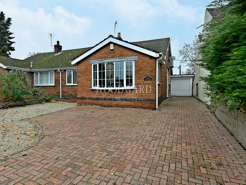 3 bed semidetached bungalow for sale in Birchwood Lane, Somercotes