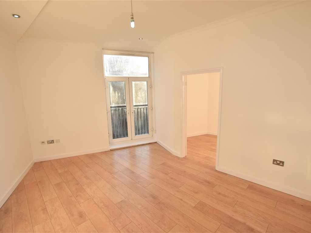 2 bed flat to rent in River Soar Living, Western Road, Leicester LE3 Zoopla