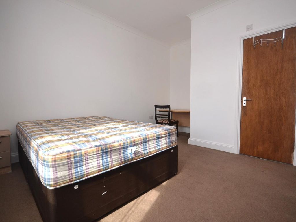 Room to rent in Berkeley Avenue, Reading RG1, £625 pcm Zoopla
