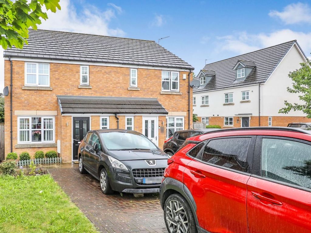 3 bed semidetached house for sale in Beacon Green, Skelmersdale WN8 Zoopla