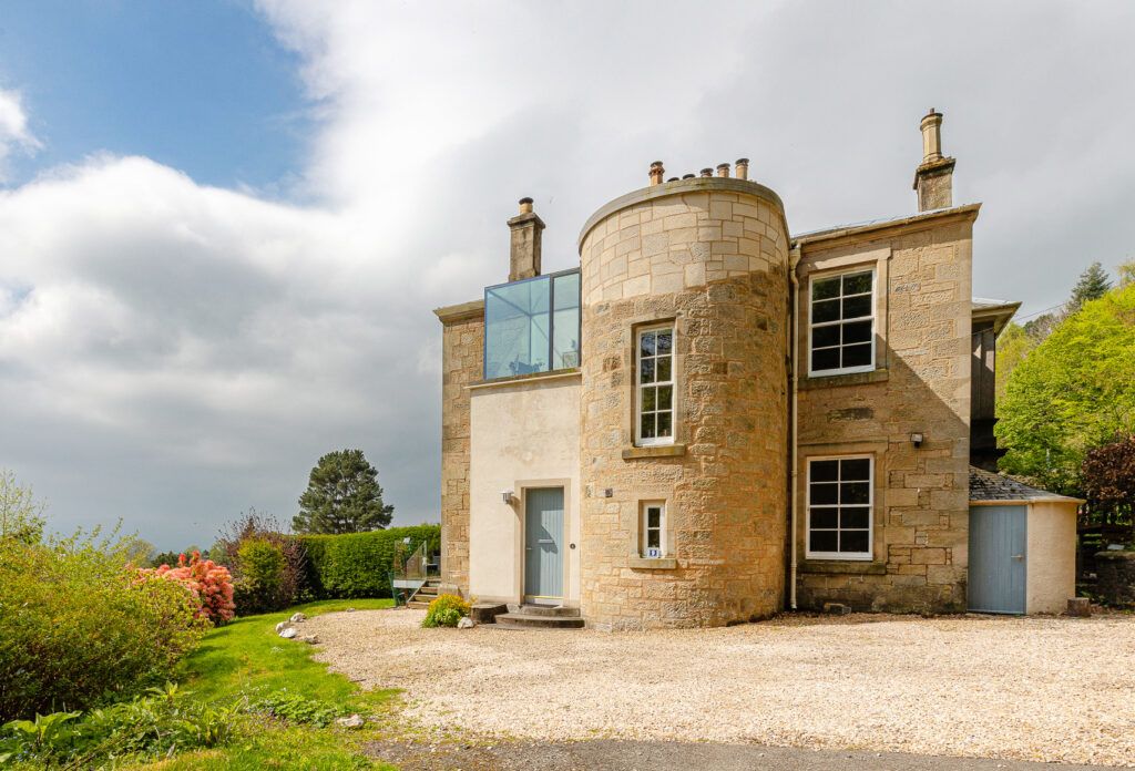 3 bed semidetached house for sale in ‘Norwood Gables’, Abercromby