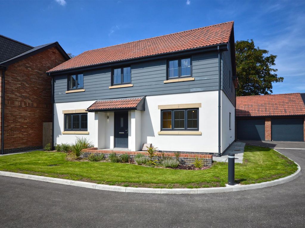 4 bed detached house for sale in New Manor Court, Berrow, BurnhamOn