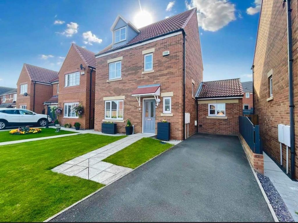 4 bed detached house for sale in Crocus Gardens, Hartlepool TS26, £