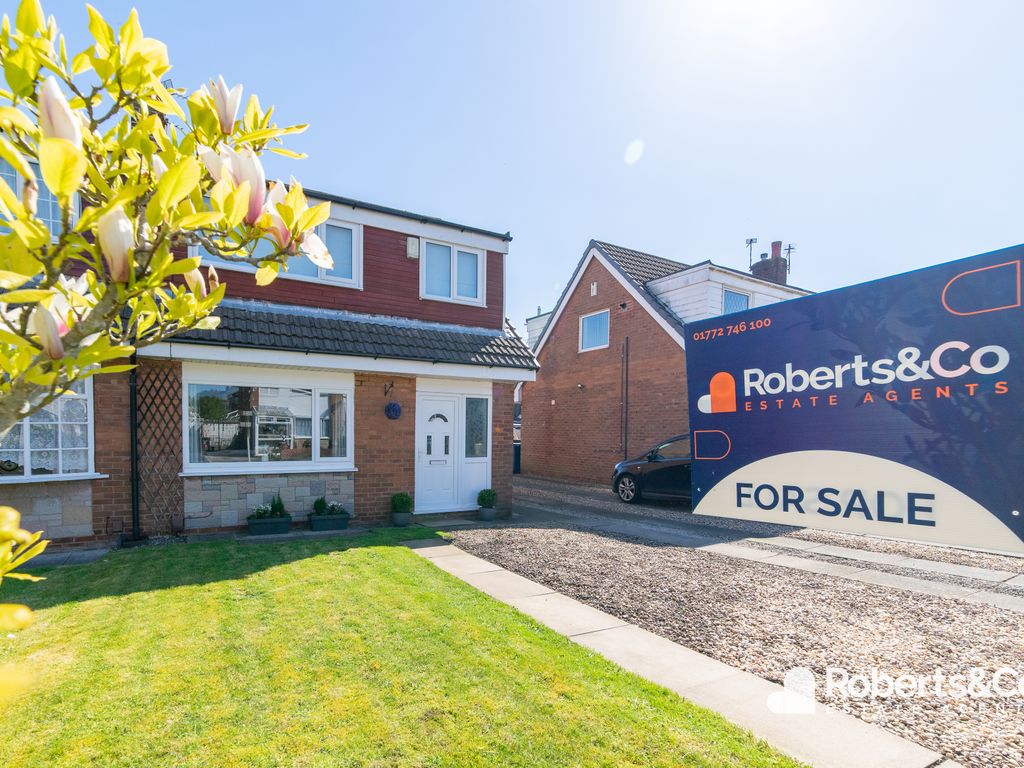 3 bed semidetached house for sale in Fitchfield, Penwortham, Preston