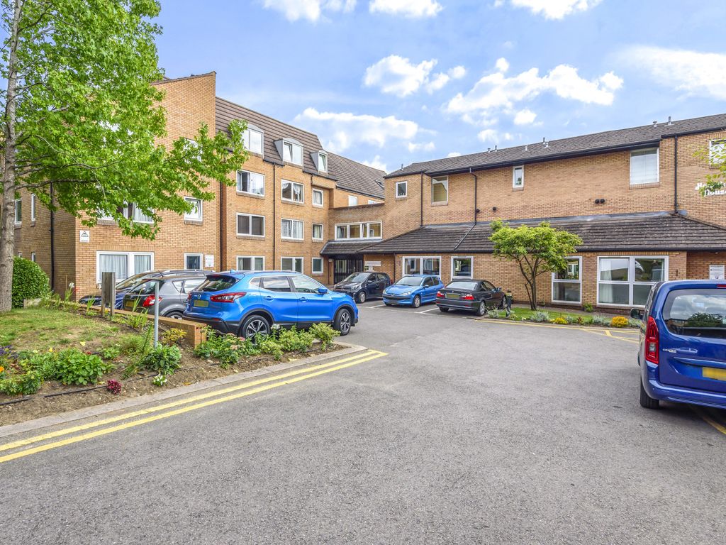 1 bed flat for sale in Homebeech House, Mount Hermon Road, Woking GU22