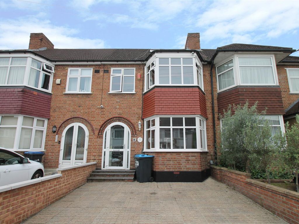 3 bed property for sale in New Park Avenue, Palmers Green, London N13 Zoopla