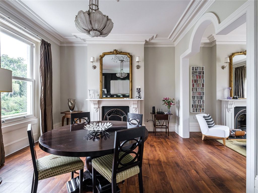 3 bed semidetached house for sale in Penn Road, Hillmarton