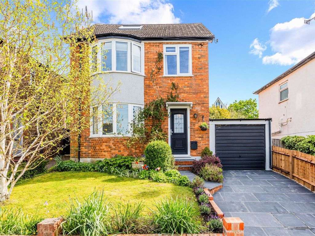 4 bed detached house for sale in Priory Road, Reigate RH2, £800,000