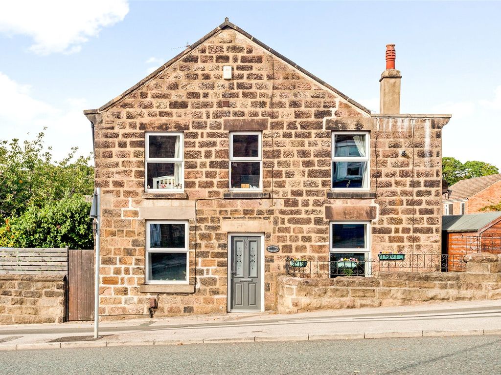 3 bed semidetached house for sale in Skipton Road, Harrogate, North