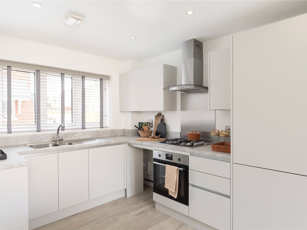 New home, 1 bed flat for sale in Mytchett Road, Mytchett GU16 Zoopla