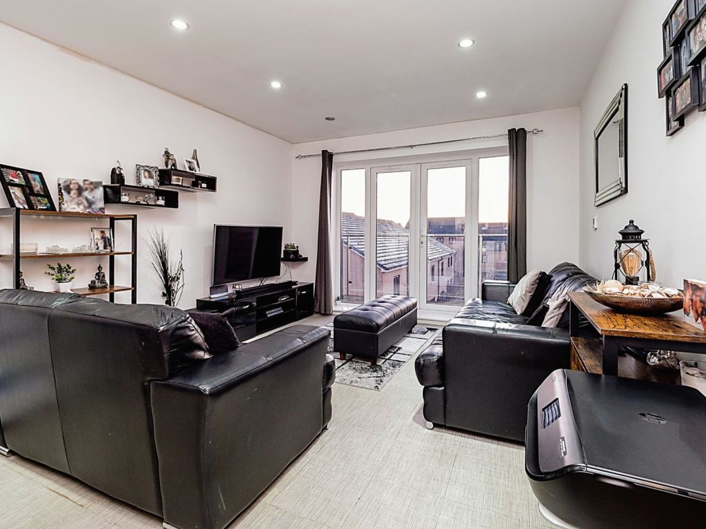 1 bed flat to rent in Yellowpine Way, Chigwell IG7 Zoopla