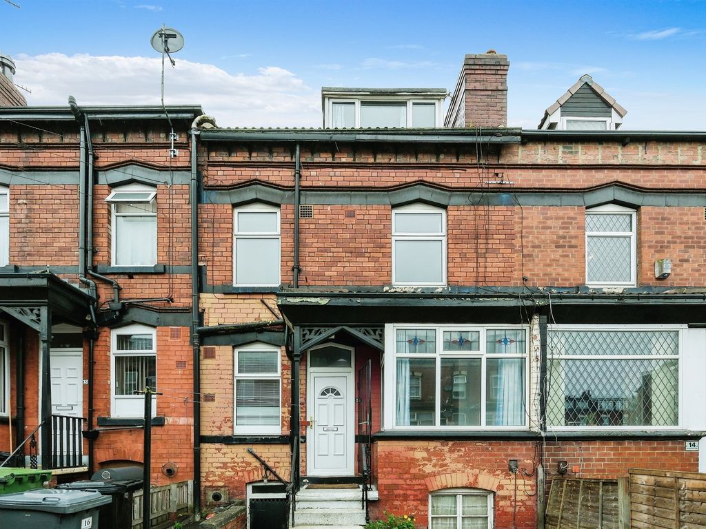 2 bed terraced house for sale in Strathmore View, Leeds LS9, £110,000