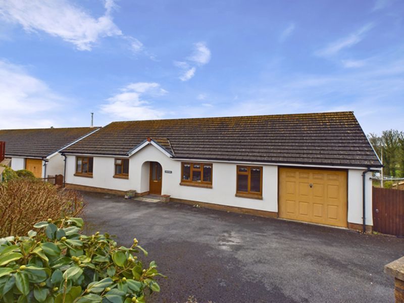 3 bed bungalow for sale in Derwen Fechan, Trevaughan, Carmarthen SA31