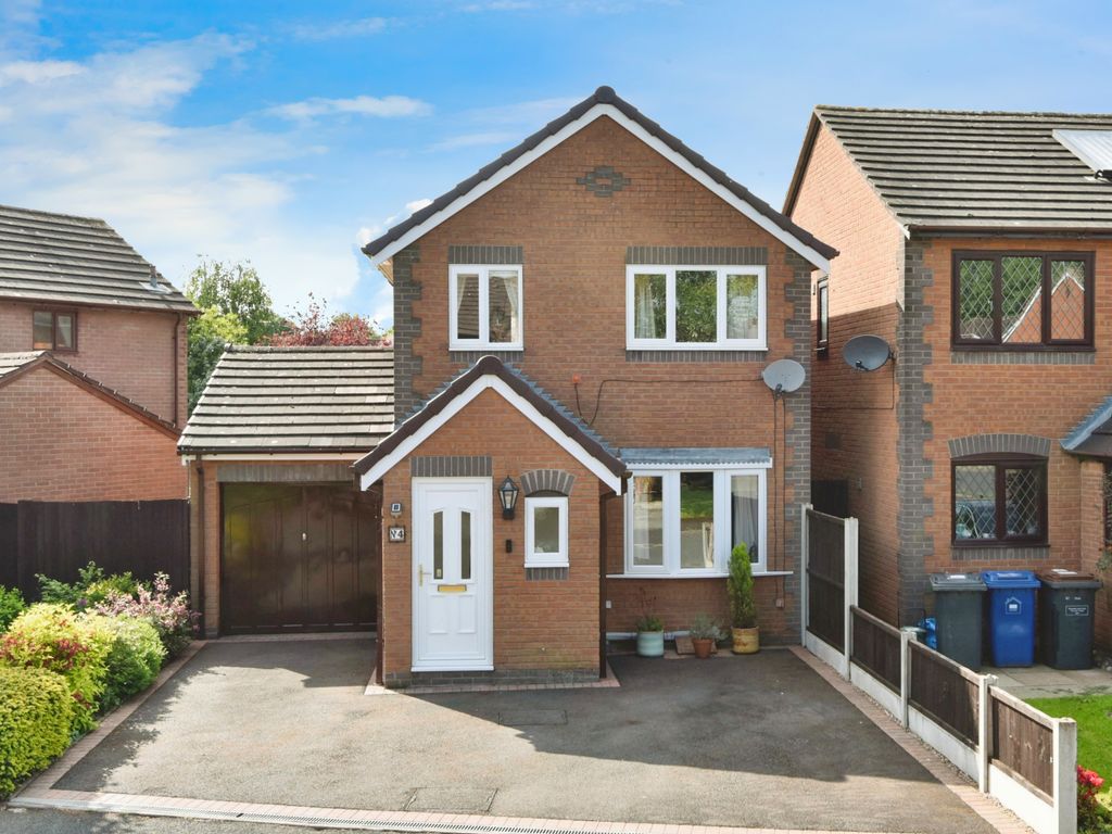 3 bed detached house for sale in Salisbury Close, Madeley, Crewe