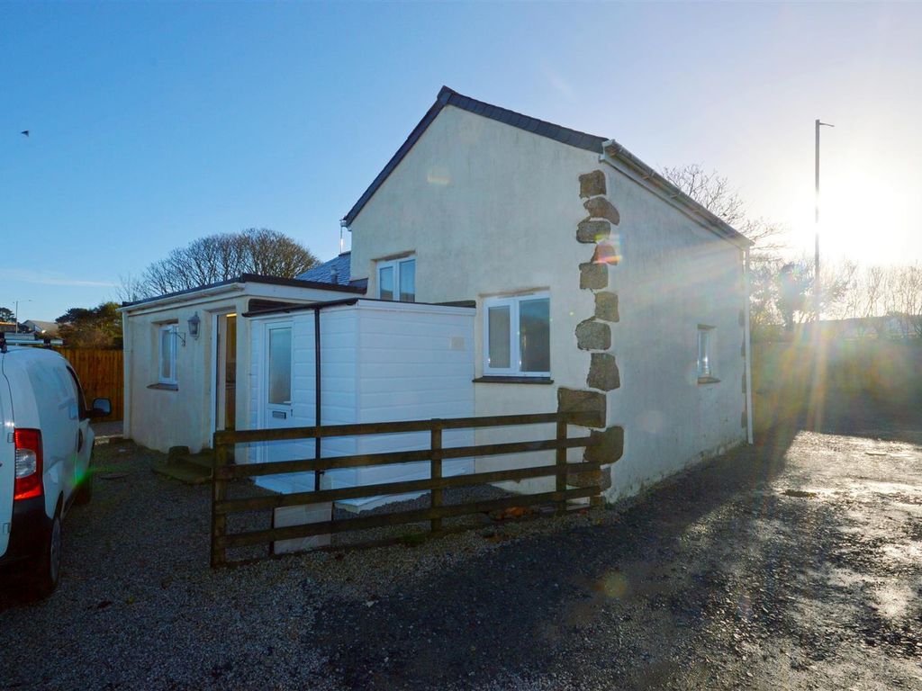 1 bed barn conversion to rent in Basset Road, Treleigh, Redruth TR16, £