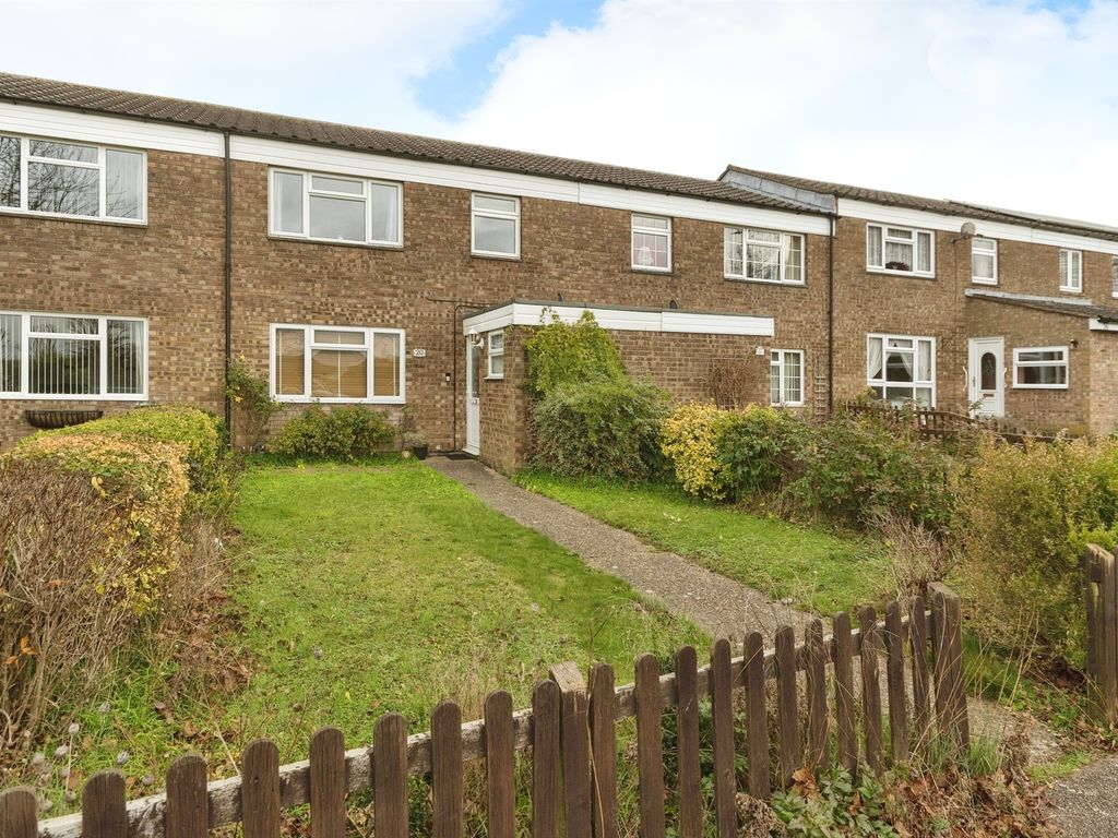 3 bed terraced house for sale in Western Close, Letchworth Garden City SG6, £350,000 Zoopla