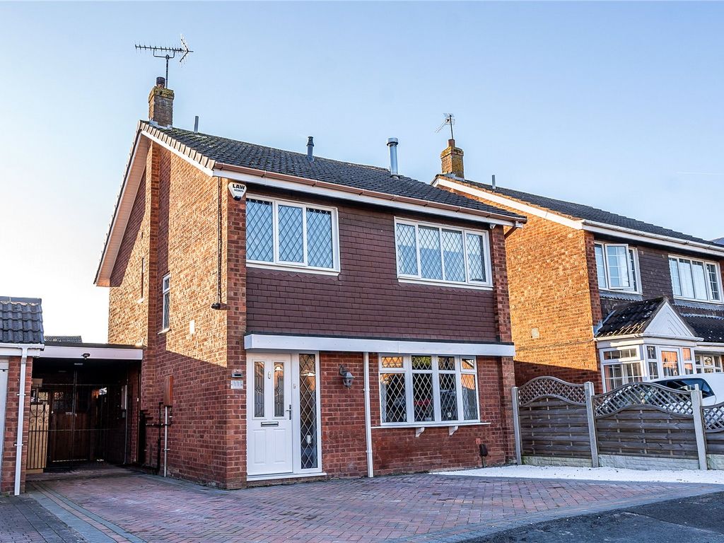 4 bed detached house for sale in Priory Drive, Little Haywood, Stafford