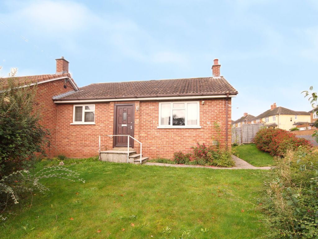 2 bed bungalow for sale in Bekynton Avenue, Wells, Somerset BA5 Zoopla