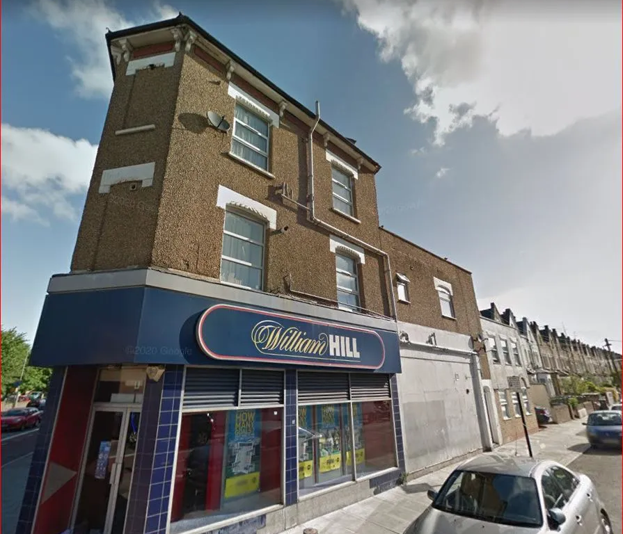 High Road, London N15  