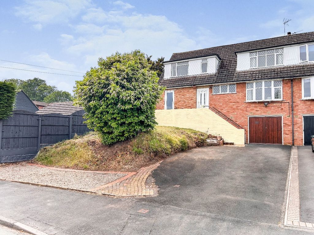 4 bed semidetached house for sale in Willow Bank, Edge View Walk