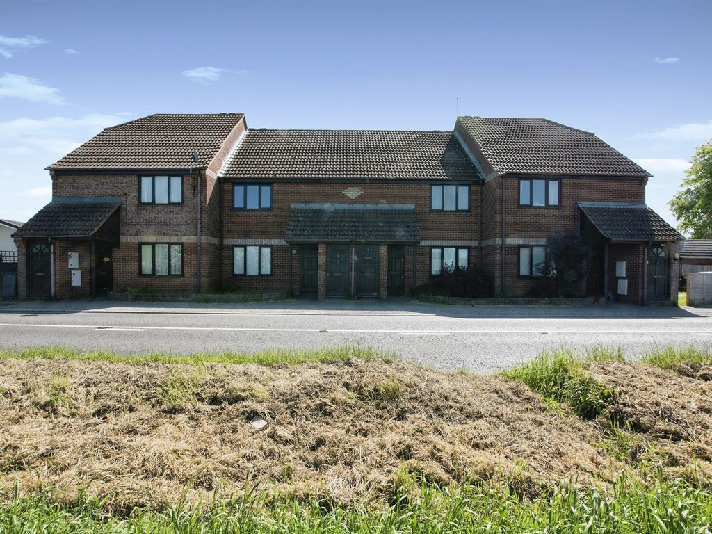 1 bed for sale in Salisbury Road, Netheravon, Salisbury SP4