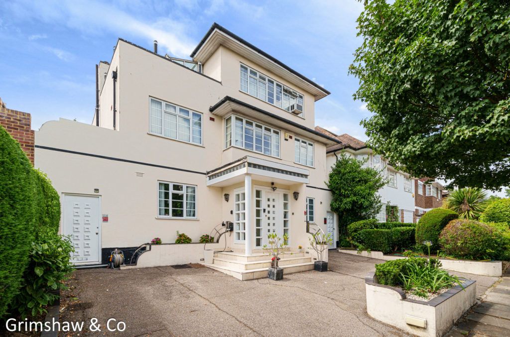 6 bed detached house for sale in The Ridings, Ealing W5, £1,700,000