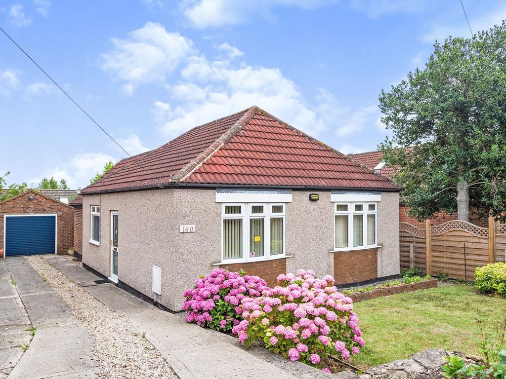 2 bed detached bungalow for sale in Whitworth Road, Swindon SN25 Zoopla
